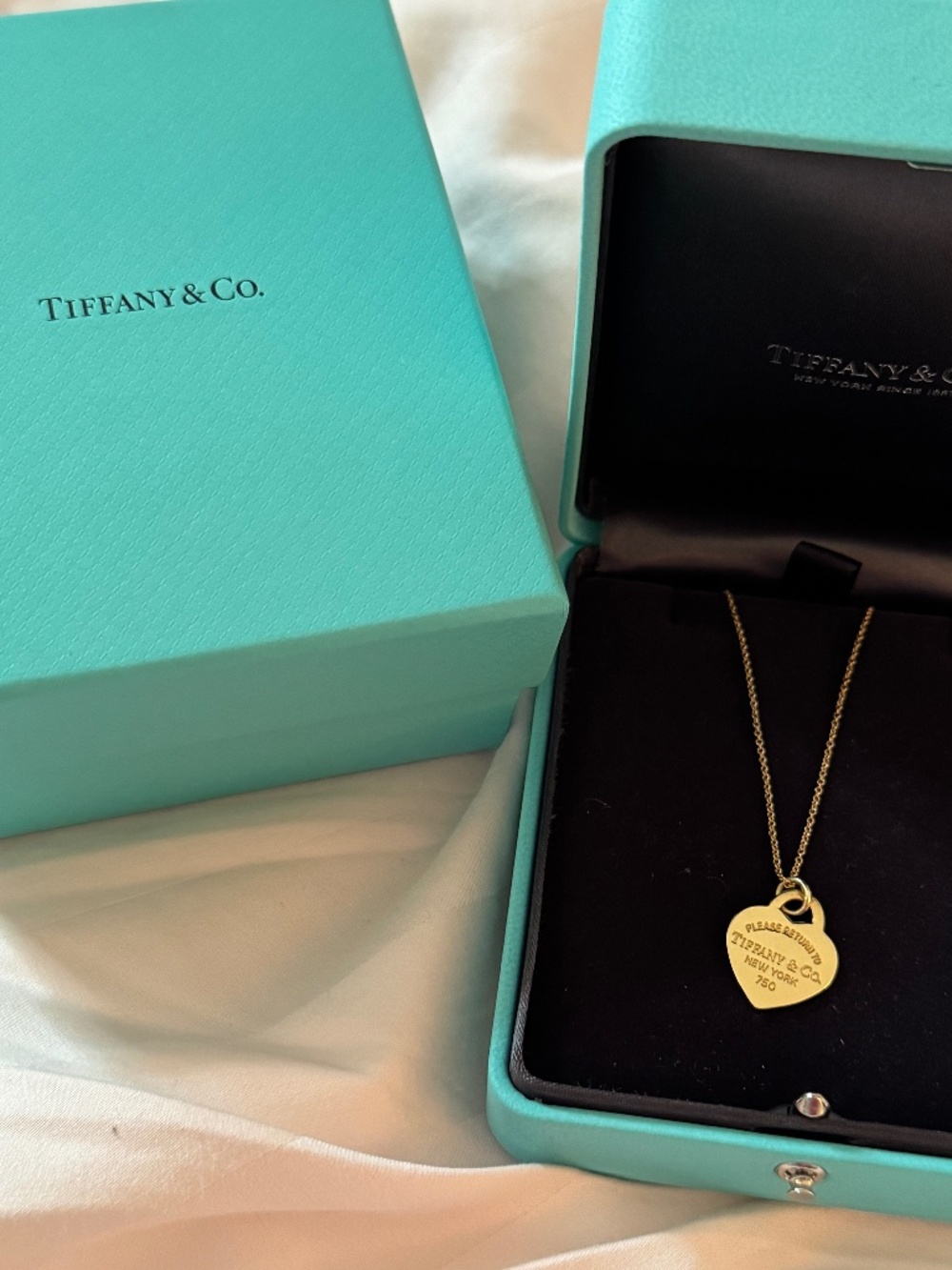 Tiffany & Co Return to Tiffany Heart Tag 18K Yellow Gold Necklace 18" -AUTHENTIC